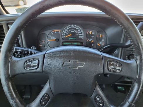 Used 2003 Chevrolet Silverado 2500 LS w/ Skid Plate Package AWD/4WD image 14