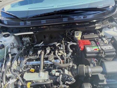 Used 2021 Nissan Kicks SV FWD image 34