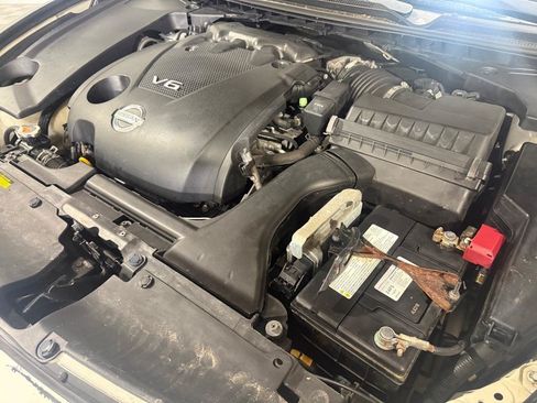 Used 2010 Nissan Maxima 3.5 SV w/ Cold Pkg FWD image 33