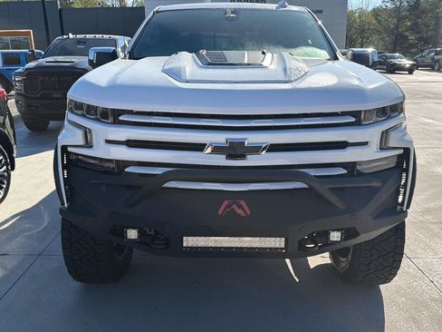 Used 2019 Chevrolet Silverado 1500 LTZ w/ LTZ Premium Package AWD/4WD image 8