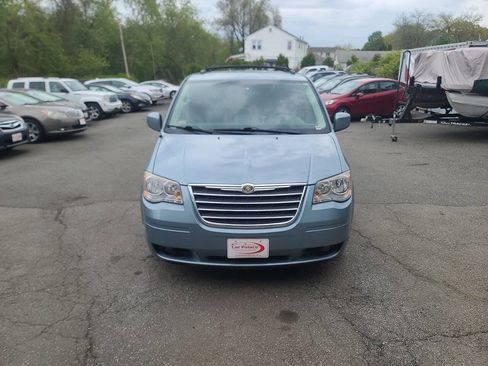 Used 2008 Chrysler Town & Country Touring w/ Trailer Tow Group FWD image 3