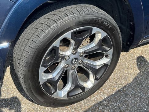 Used 2019 RAM 1500 Limited w/ Advanced Safety Group AWD/4WD image 5