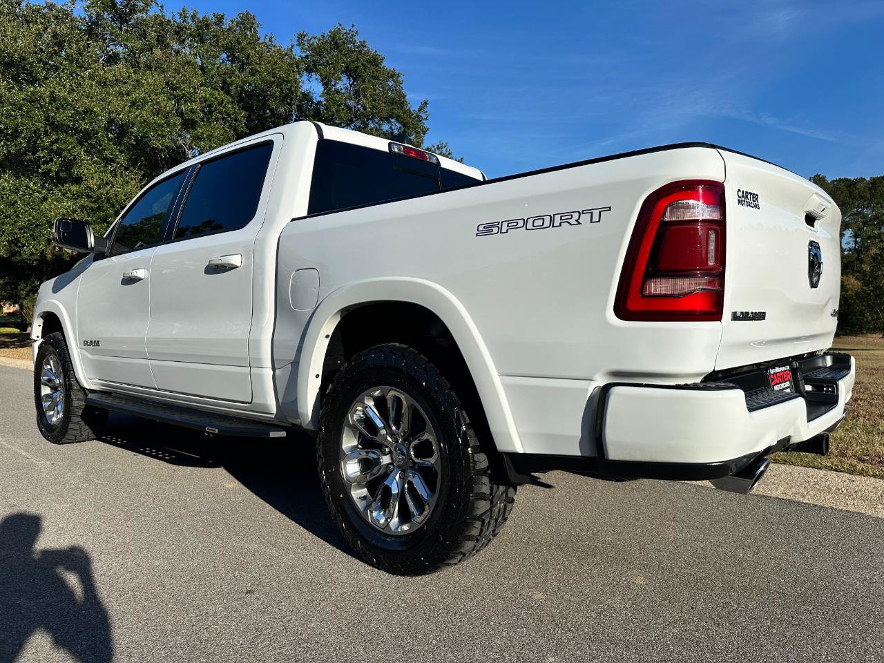 Used 2022 RAM 1500 Laramie w/ Sport Appearance Package AWD/4WD image 7