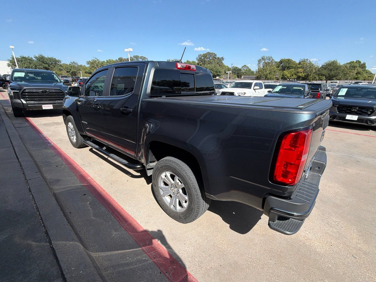Used 2020 Chevrolet Colorado LT w/ Safety Package RWD image 7