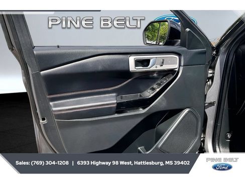 Certified 2022 Ford Explorer ST-Line w/ Class IV Trailer Tow Package RWD image 17