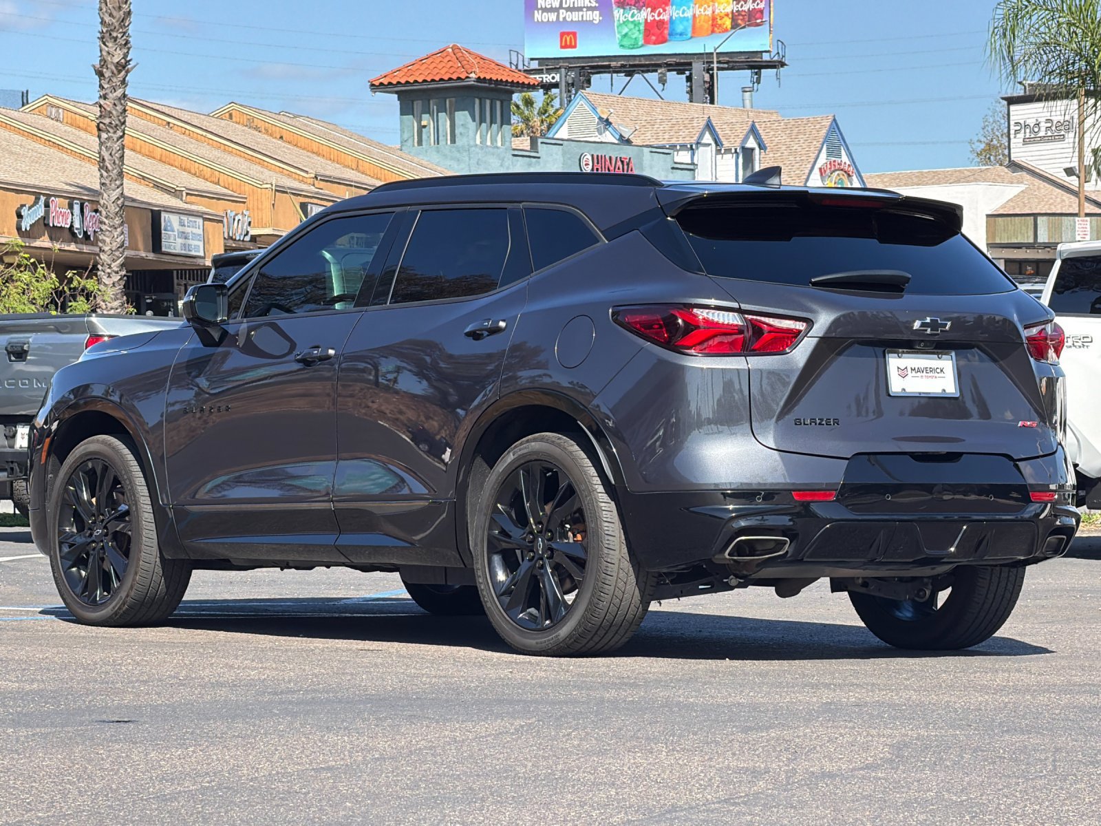 Used 2021 Chevrolet Blazer RS w/ Driver Confidence II Package FWD image 3