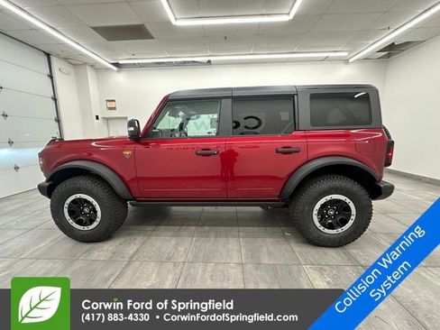 New 2025 Ford Bronco Badlands image 2