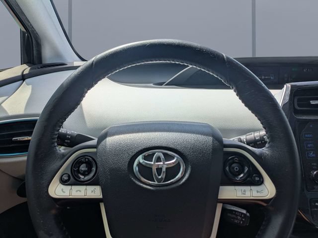 Used 2018 Toyota Prius Three w/ Advanced Technology Package FWD image 28