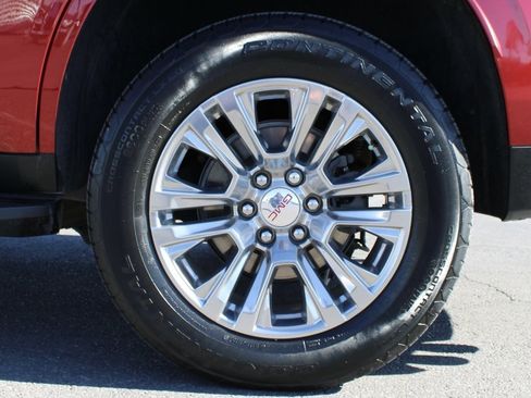 Used 2021 GMC Yukon Denali w/ LPO, Illumination Package image 10