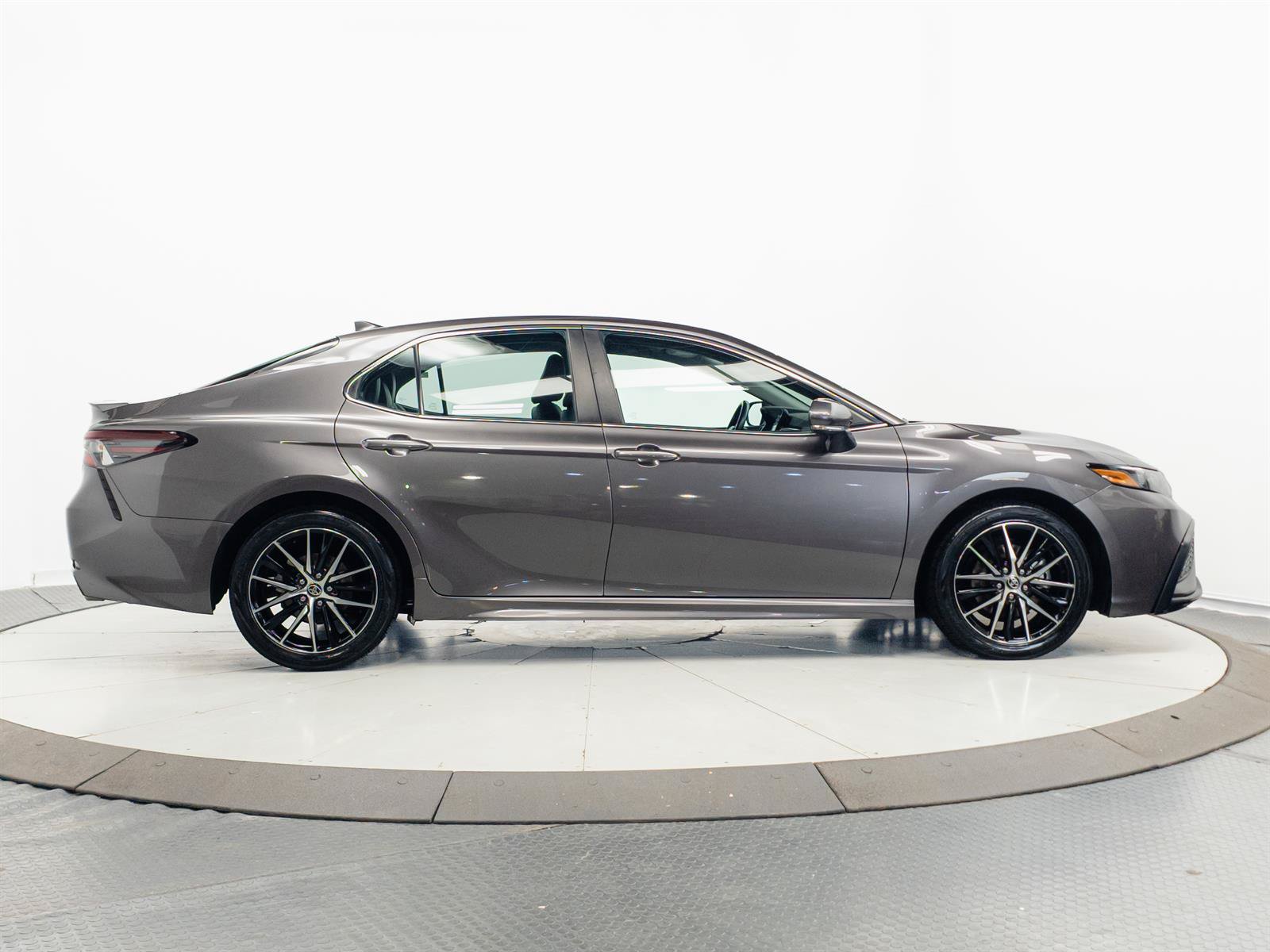 Certified 2023 Toyota Camry SE FWD image 12