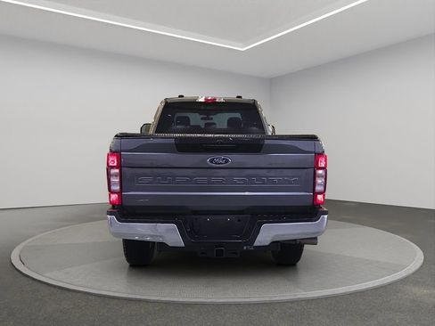 Used 2022 Ford F250 XLT w/ FX4 Off-Road Package AWD/4WD image 5