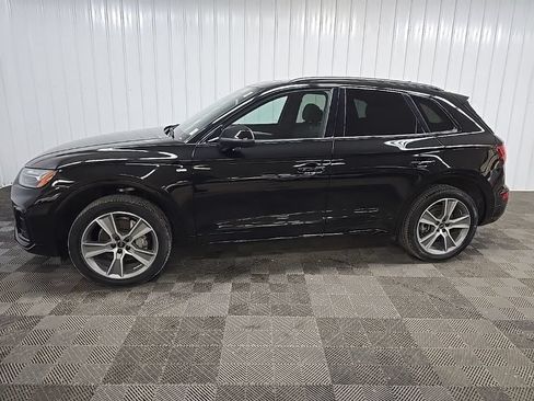 Used 2025 Audi Q5 2.0T Premium w/ Convenience Plus Package AWD/4WD image 5