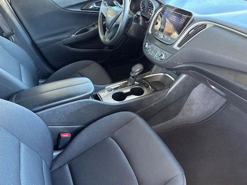 Used 2024 Chevrolet Malibu LT FWD image 24