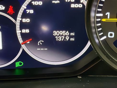 Certified 2023 Porsche Cayenne Turbo GT AWD/4WD image 40