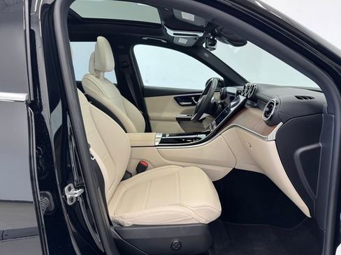 Used 2024 Mercedes-Benz GLC 300 GLC 300 image 16