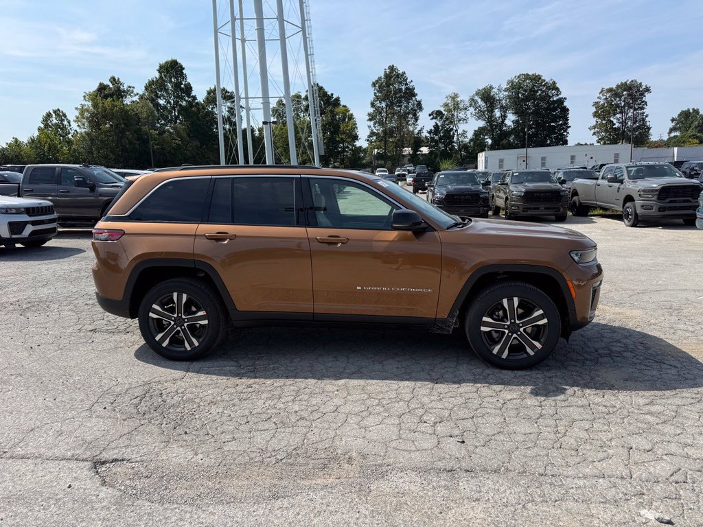 New 2027 Jeep Grand Cherokee Limited AWD/4WD image 5