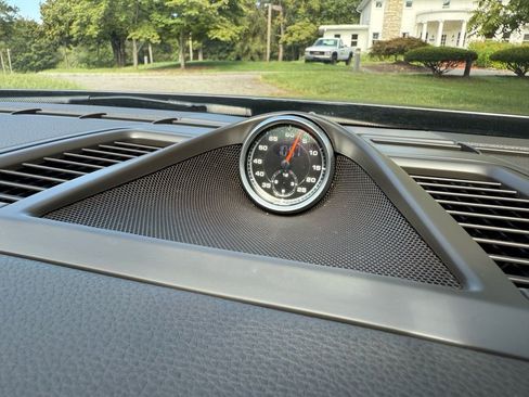 Used 2015 Porsche Panamera 4S image 43