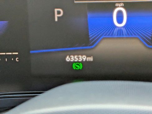 Used 2022 Volkswagen Taos SE image 15