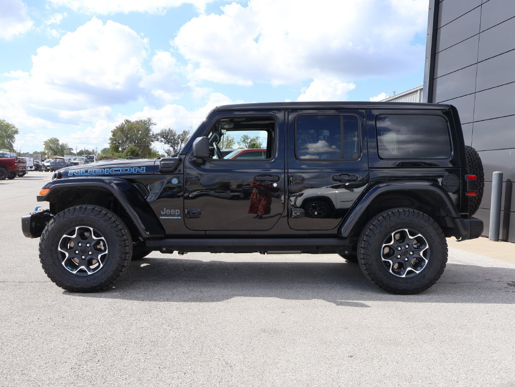 Used 2023 Jeep Wrangler Unlimited Rubicon 4xe w/ Steel Bumper Group AWD/4WD image 2