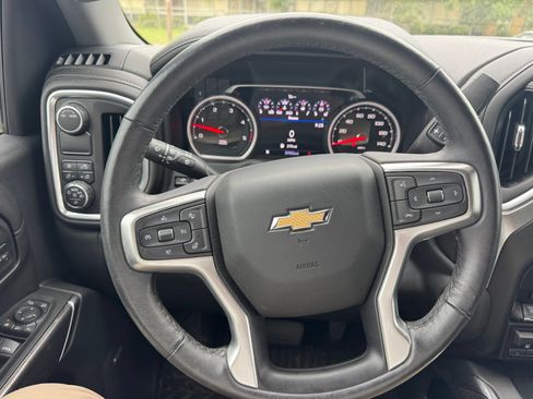 Used 2020 Chevrolet Silverado 2500 LTZ w/ LTZ Plus Package RWD image 19