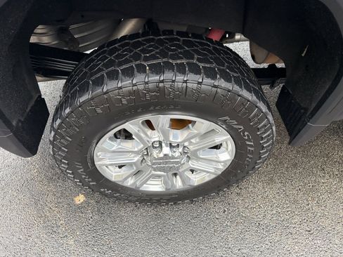 Used 2022 GMC Sierra 2500 AT4 w/ AT4 Preferred Package image 10