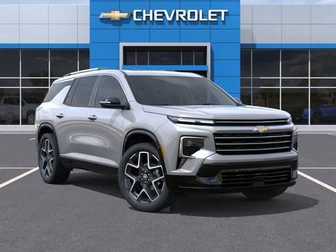 New 2026 Chevrolet Traverse High Country w/ LPO, Floor Liner Package image 7