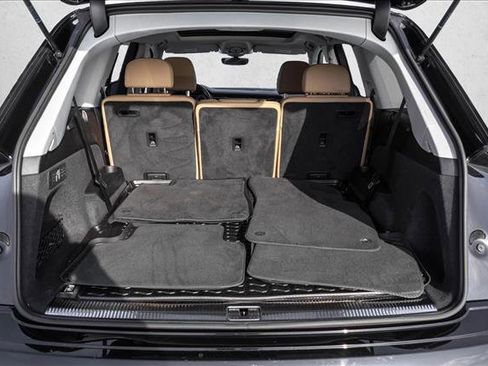 Used 2021 Audi Q7 3.0T Prestige w/ Prestige Package image 24