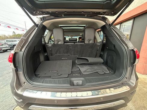 Used 2014 Nissan Pathfinder Platinum w/ Platinum Premium Package image 31