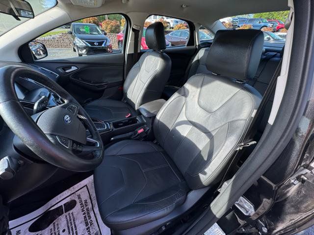 Used 2015 Ford Focus Titanium FWD image 10