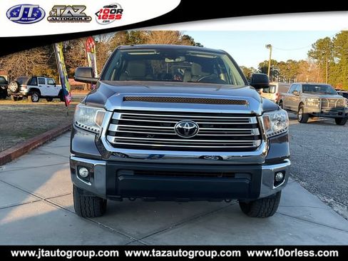 Used 2018 Toyota Tundra SR5 w/ SR5 Upgrade Package RWD image 2