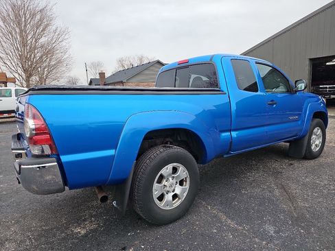 Used 2011 Toyota Tacoma 4x4 Access Cab V6 w/ SR5 Pkg #2 image 7