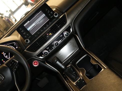 Used 2019 Honda Accord LX image 25