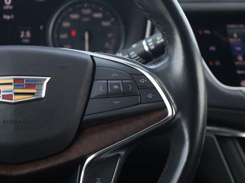 Used 2023 Cadillac XT5 Premium Luxury w/ Technology Package AWD/4WD image 8