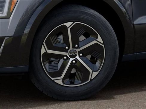 New 2026 Kia Niro SX FWD image 9