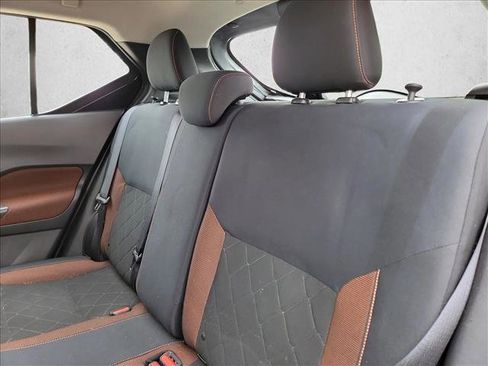 Used 2018 Nissan Kicks SR w/ Exterior Package FWD image 14