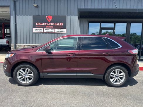 Used 2018 Ford Edge SEL w/ Equipment Group 201A AWD/4WD image 2