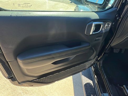 Used 2024 Jeep Wrangler Sahara w/ Technology Group image 14