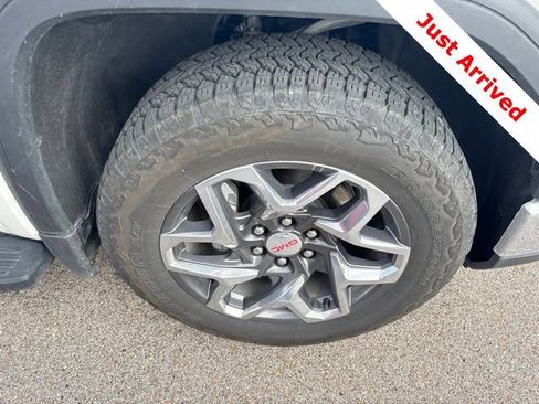 Used 2025 GMC Sierra 1500 SLT w/ SLT Premium Package AWD/4WD image 15