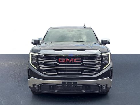 Used 2025 GMC Sierra 1500 SLT AWD/4WD image 2