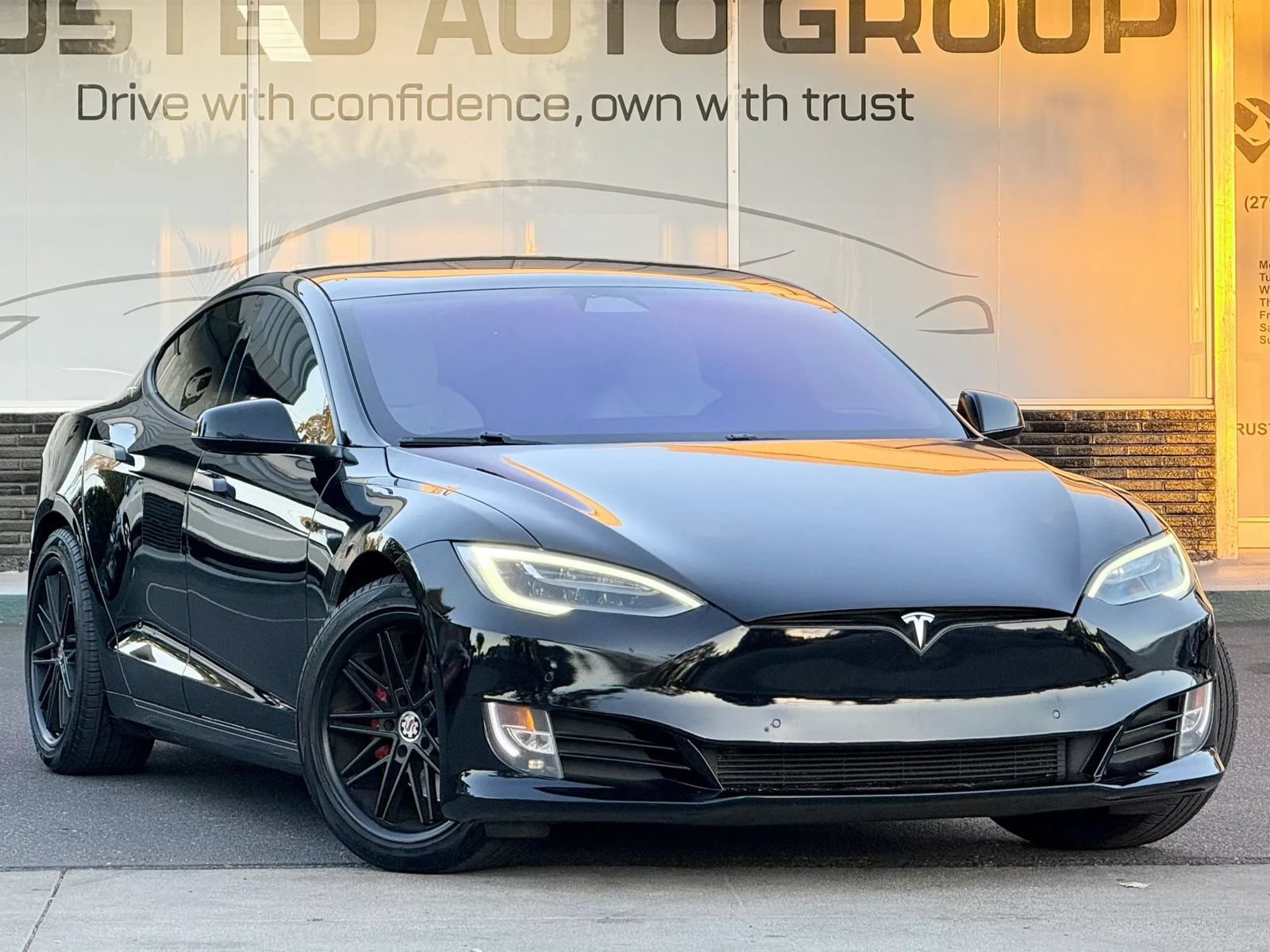Used 2019 Tesla Model S 100D AWD/4WD image 3