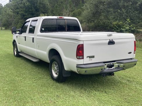 Used 2004 Ford F350 Lariat image 8