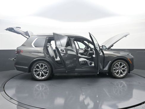 New 2026 BMW X7 xDrive40i image 47