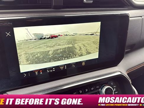 Used 2025 GMC Sierra 2500 AT4 AWD/4WD image 27