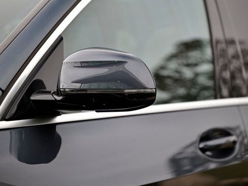 Used 2022 BMW X5 xDrive40i w/ Premium Package image 11