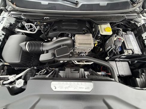 Certified 2022 Jeep Wagoneer Series III AWD/4WD image 17