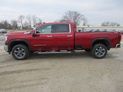 New 2026 GMC Sierra 3500 SLT w/ SLT Premium Package AWD/4WD image 10