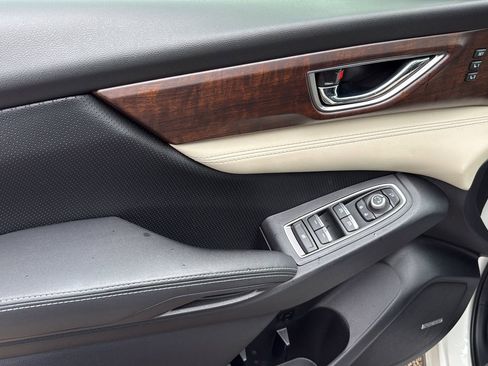 Used 2022 Subaru Ascent Touring image 11