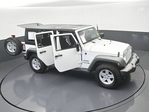 Used 2018 Jeep Wrangler Unlimited Sport S AWD/4WD image 66