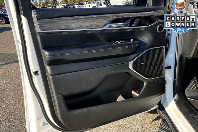 Used 2024 Jeep Wagoneer L Series III w/ Flexible Seating Group AWD/4WD image 22