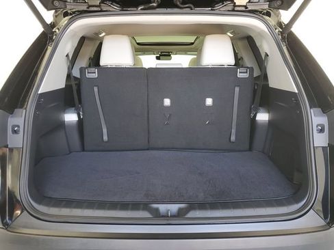 Used 2025 Toyota Grand Highlander AWD image 11